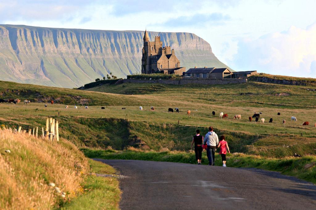 Pier Head Hotel Spa & Leisure Mullaghmore Exteriör bild